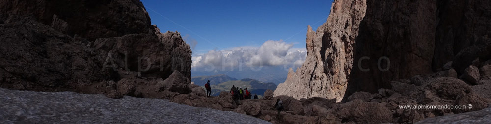 In discesa verso il rifugio VIcenza 2256 m